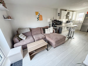 Photo 5- click for photo gallery